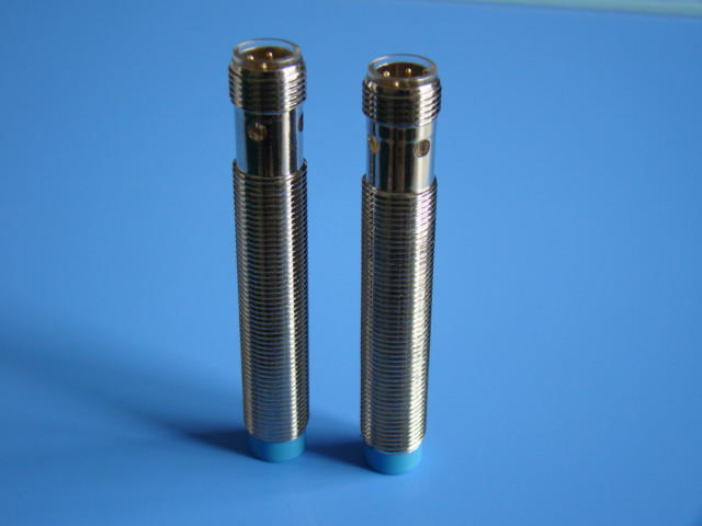 M12圓型插座接近開(kāi)關(guān)